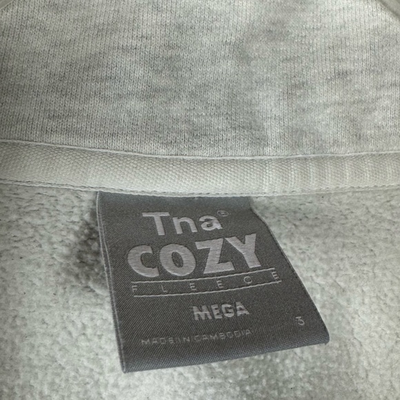 Aritzia TNA Cozy Fleece Mega Pullover Sweatshirt Sweater Heather Grey Light Knit - Picture 14 of 14